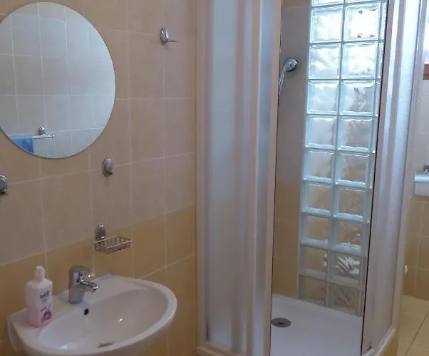 Tri Studnicky Sprava Tanapu Високе-Татри