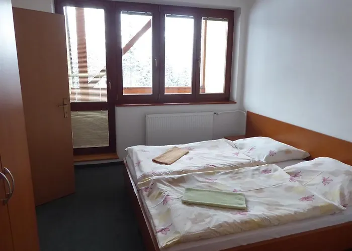 Tri Studnicky Sprava Tanapu Високе-Татри